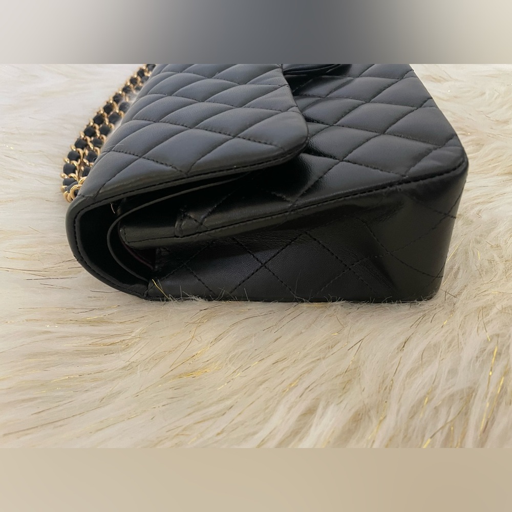 Chanel Classic Medium double flap bag - Picture 3 of 8